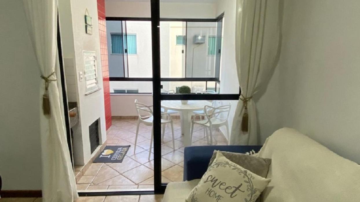 Bombas/ Bombinhas, A 50M Do Mar, Apartamento 2 Quartos, Com Churrasqueira Na Sacada, Ar E Wi-Fi Екстериор снимка